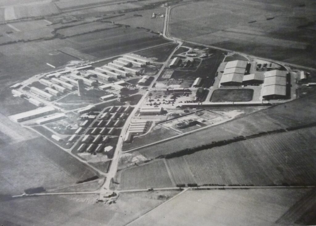 Photos de la zone industrielle des grands champs à Aigrefeuille d'Aunis. 
Site appartenant à la société eia immobilier. 
